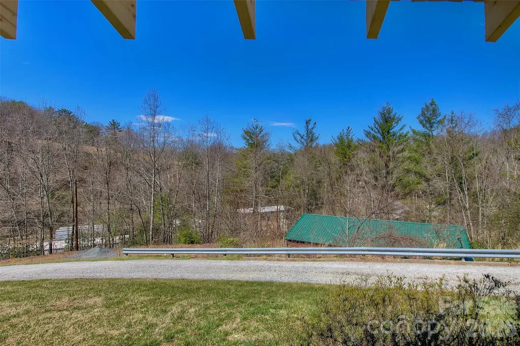 3 Altapass Trail Spruce Pine NC 28777