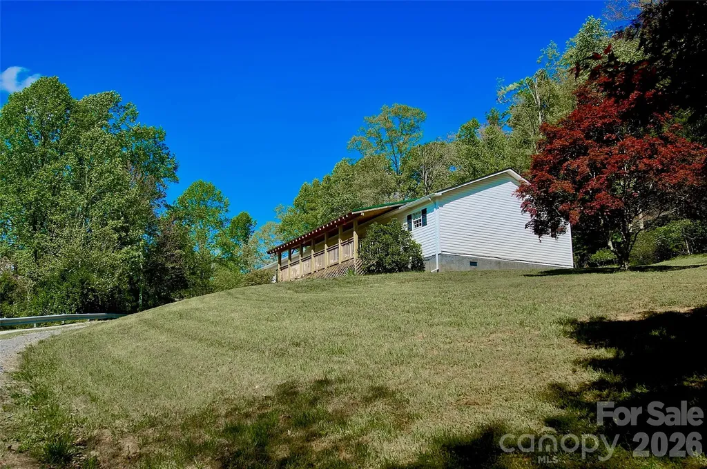 3 Altapass Trail Spruce Pine NC 28777