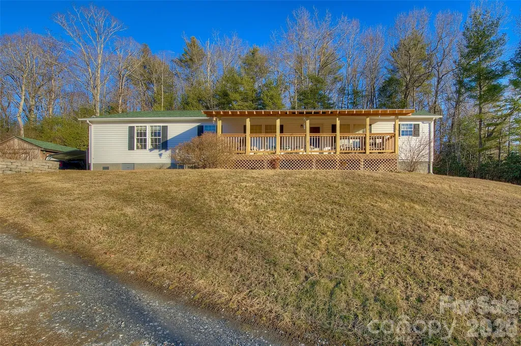 3 Altapass Trail Spruce Pine NC 28777