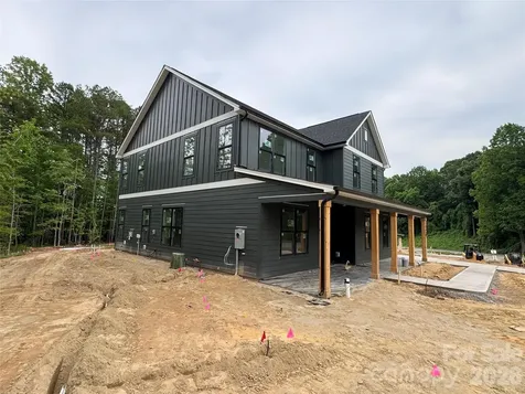 135 Parkdale Drive Belmont NC 28012