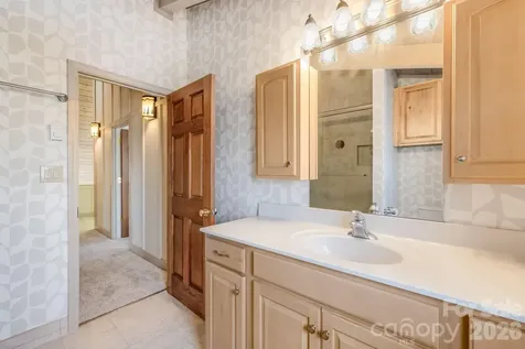301 Highland Circle Sugar Mountain NC 28604