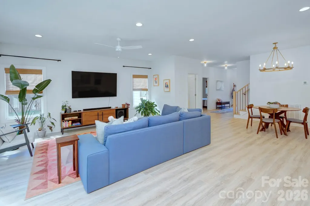 526 Seldon Drive Charlotte NC 28216