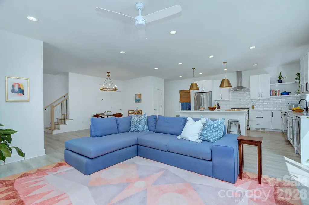 526 Seldon Drive Charlotte NC 28216