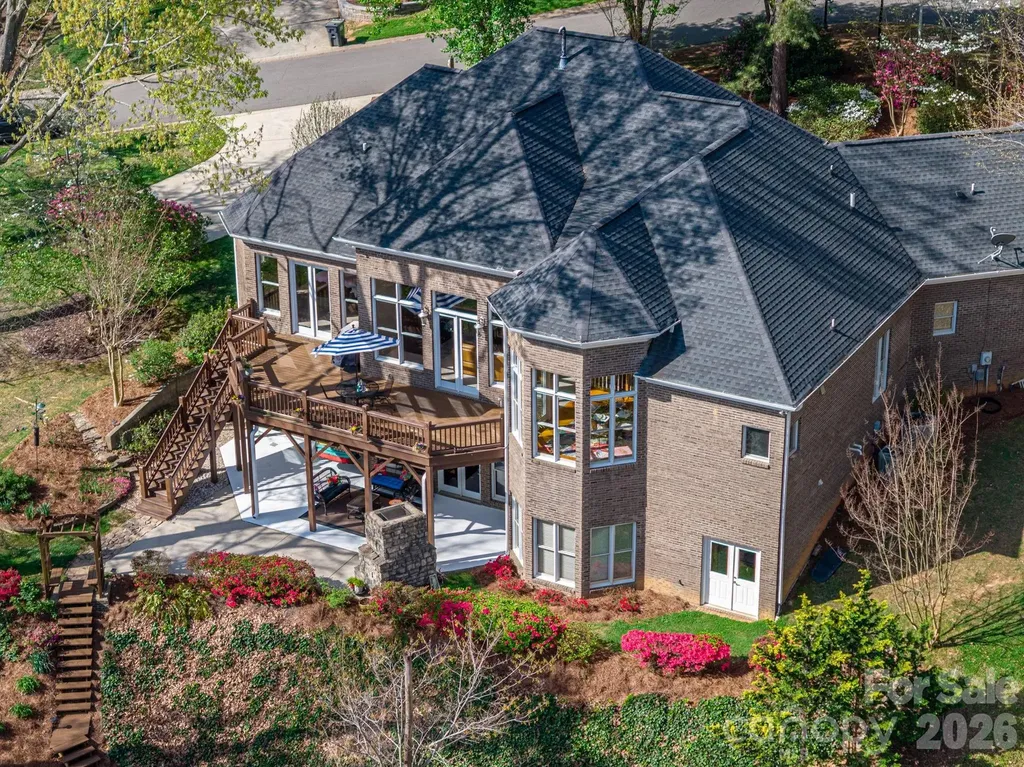 103 Shelter Cove Lane Mooresville NC 28117