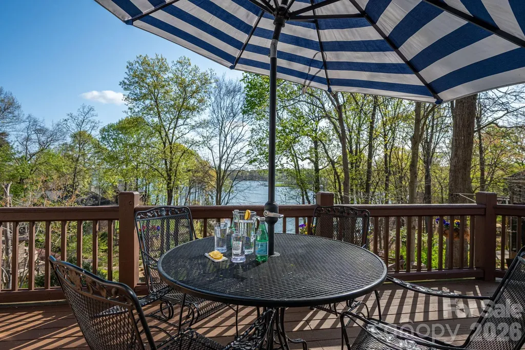 103 Shelter Cove Lane Mooresville NC 28117