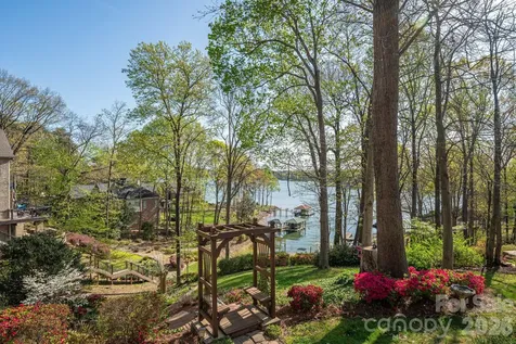 103 Shelter Cove Lane Mooresville NC 28117