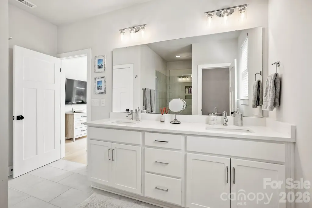 6021 Irwins Branch Drive Charlotte NC 28217