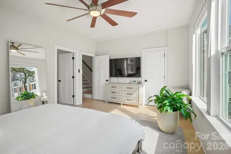 6021 Irwins Branch Drive Charlotte NC 28217