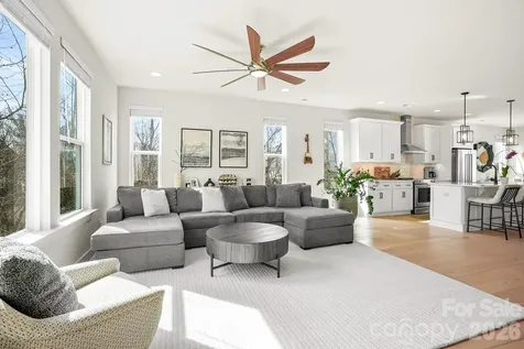 6021 Irwins Branch Drive Charlotte NC 28217