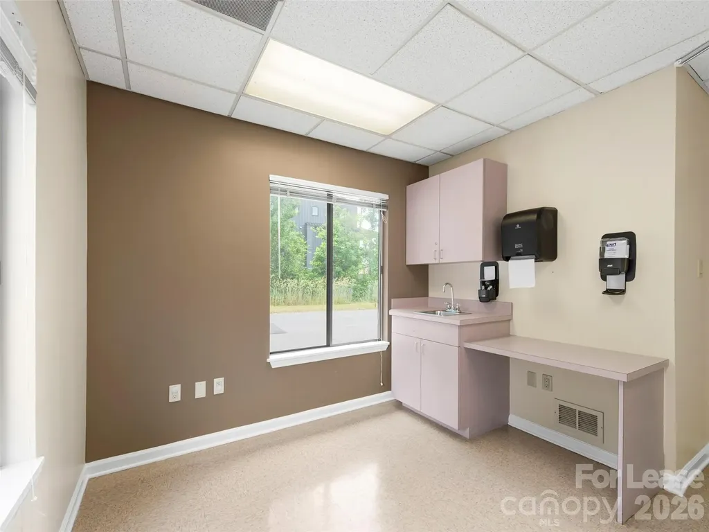 1998 Hendersonville Road Asheville NC 28803