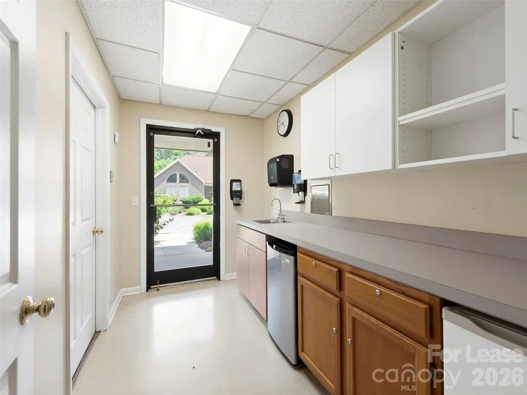 1998 Hendersonville Road Asheville NC 28803