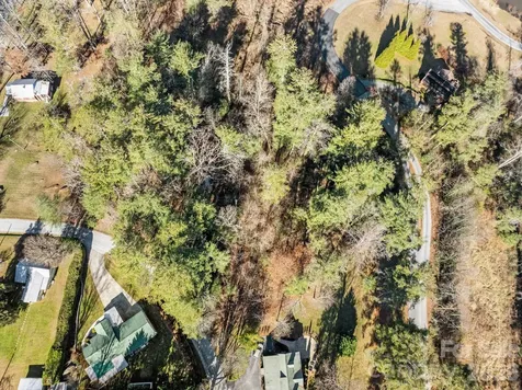000 Oscelake Way Hendersonville NC 28739