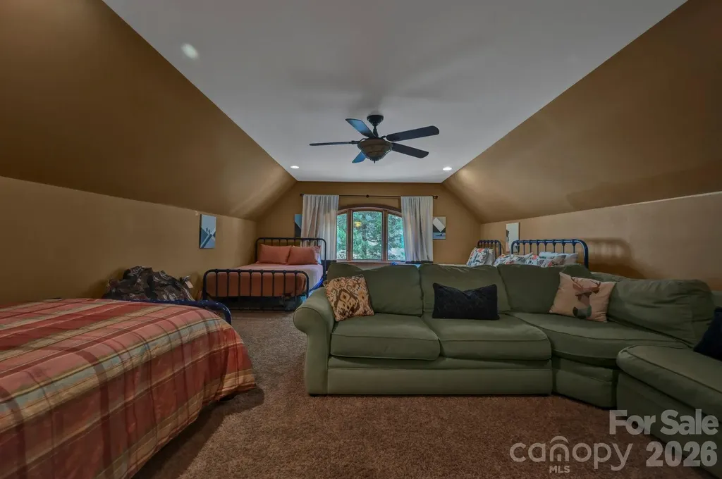 1226 Grouse Moor Drive Sugar Mountain NC 28604