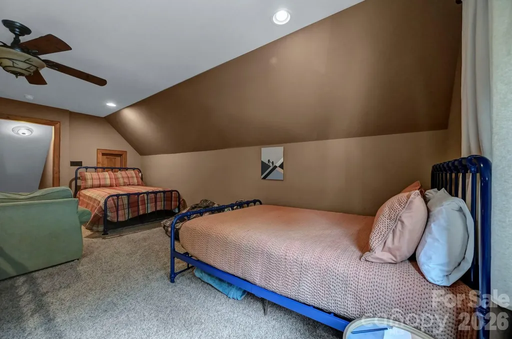 1226 Grouse Moor Drive Sugar Mountain NC 28604