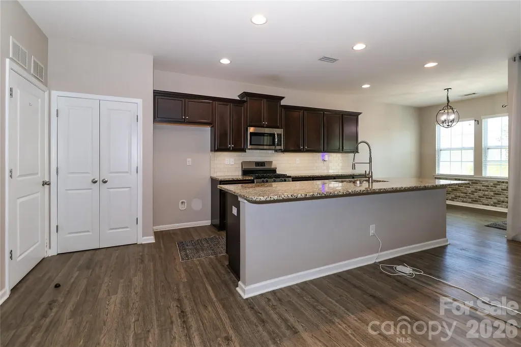 180 N Cromwell Drive Mooresville NC 28115