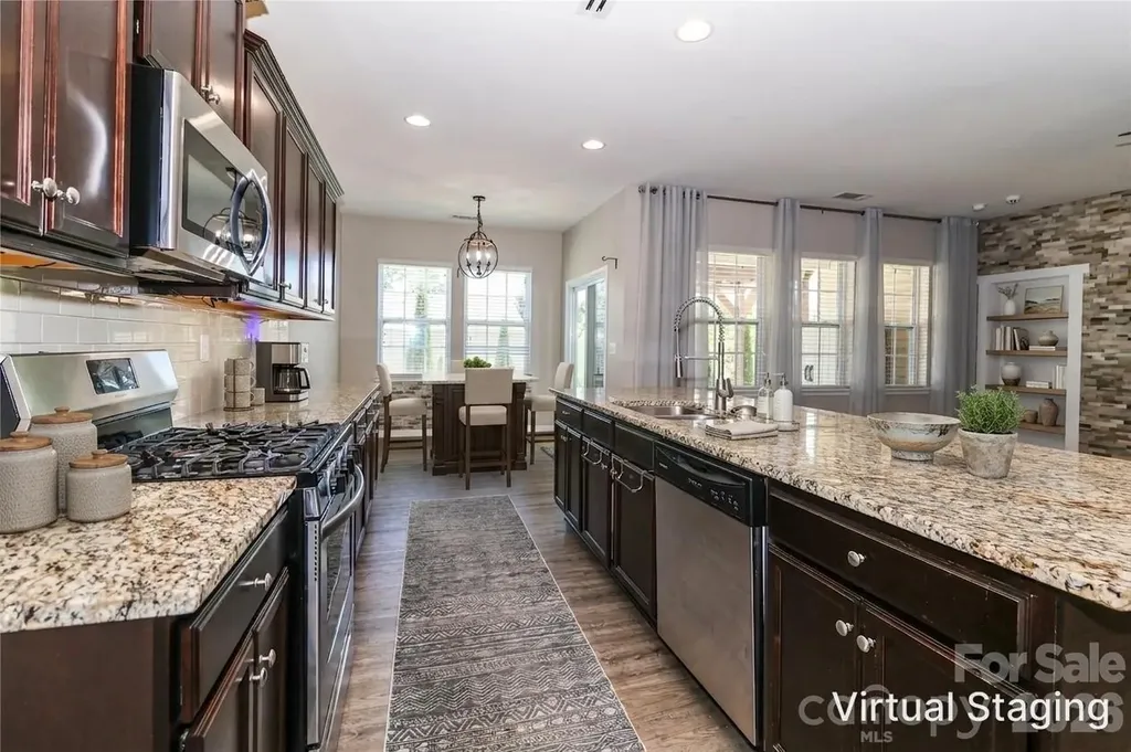 180 N Cromwell Drive Mooresville NC 28115