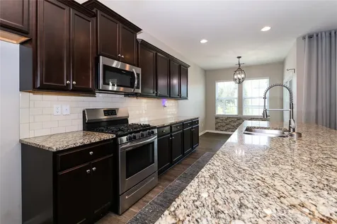 180 N Cromwell Drive Mooresville NC 28115