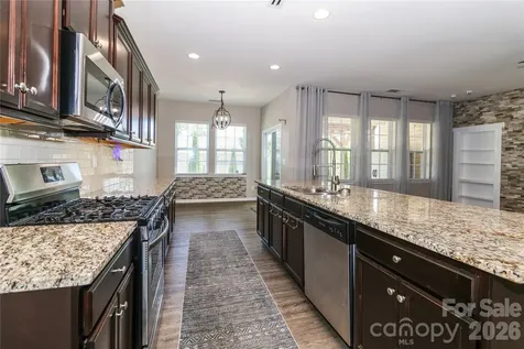 180 N Cromwell Drive Mooresville NC 28115