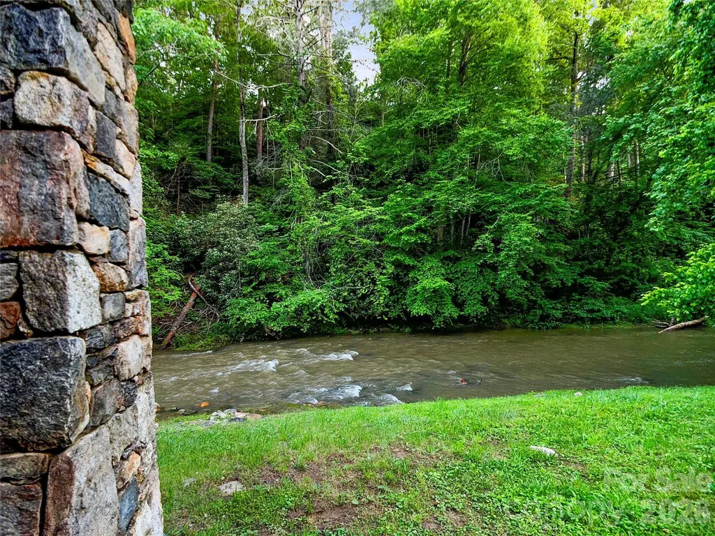 99999 Bear Creek Road Marshall NC 28753