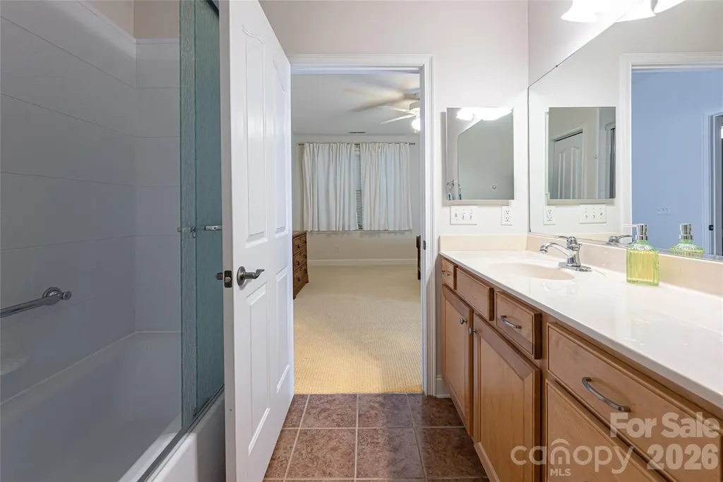 55 Outlook Circle Swannanoa NC 28778