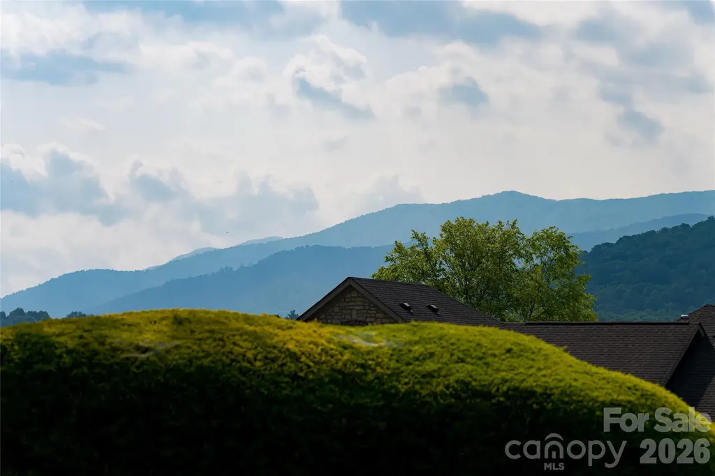 55 Outlook Circle Swannanoa NC 28778