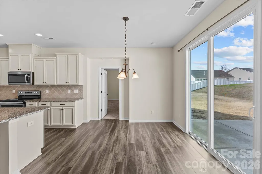 7512 Meridale Forest Drive Charlotte NC 28269