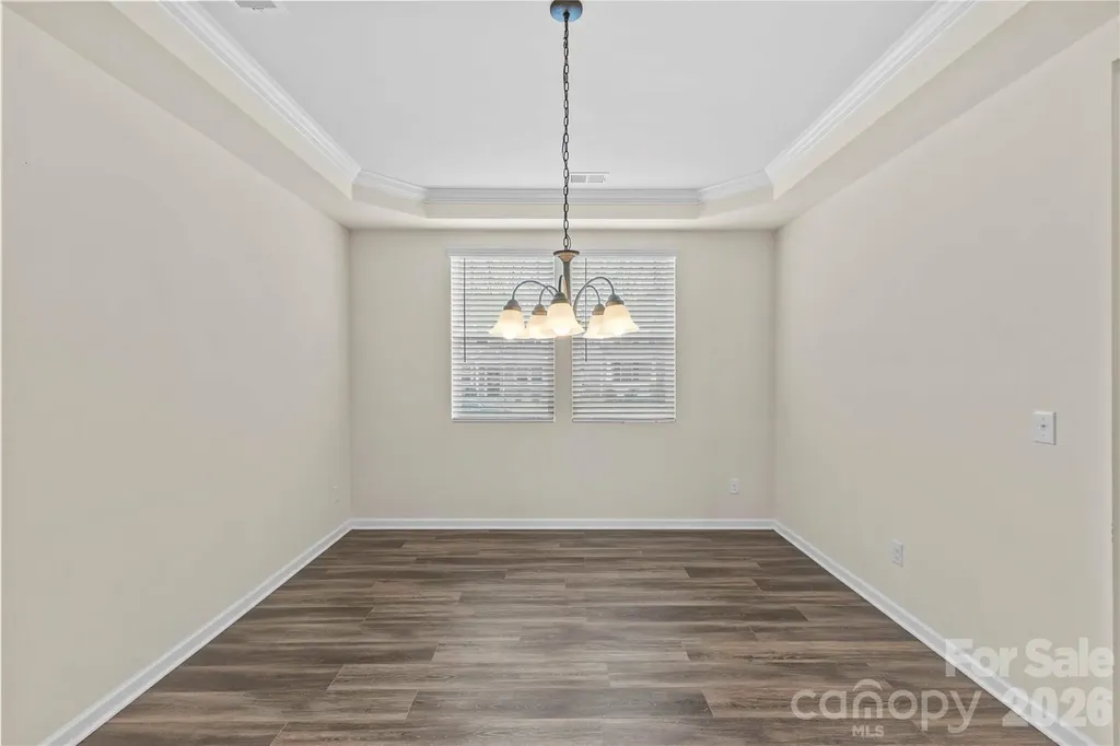7512 Meridale Forest Drive Charlotte NC 28269