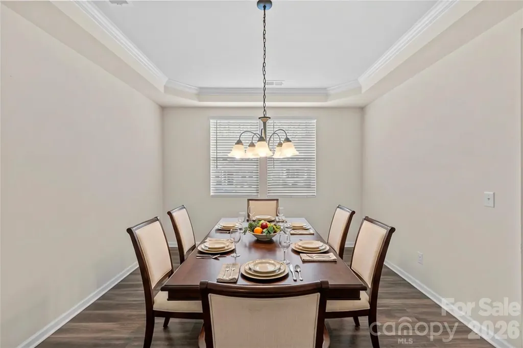 7512 Meridale Forest Drive Charlotte NC 28269