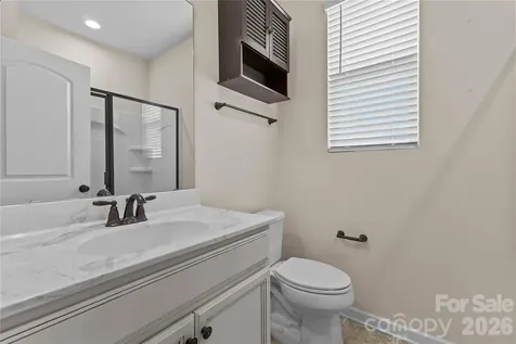 7512 Meridale Forest Drive Charlotte NC 28269
