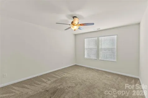 7512 Meridale Forest Drive Charlotte NC 28269