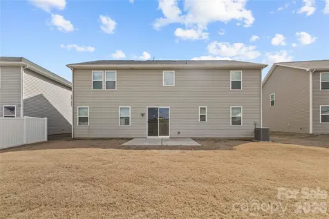 7512 Meridale Forest Drive Charlotte NC 28269