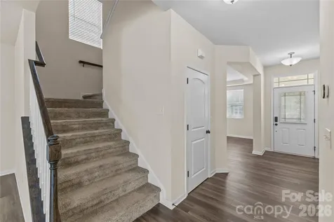 7512 Meridale Forest Drive Charlotte NC 28269