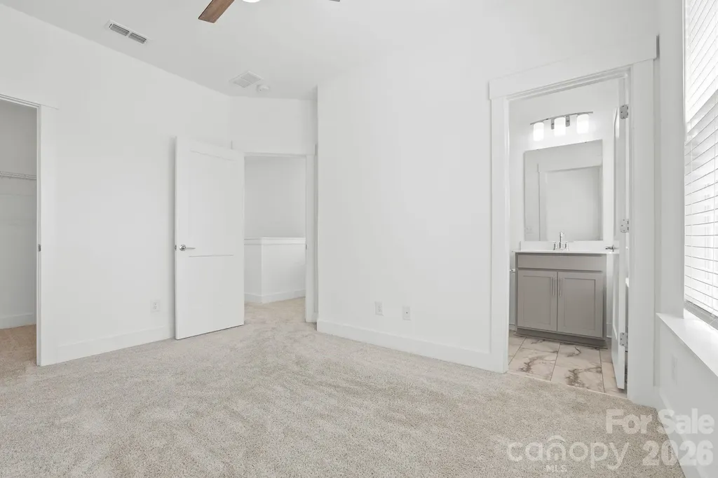 5005 Sovereignty Court Charlotte NC 28205