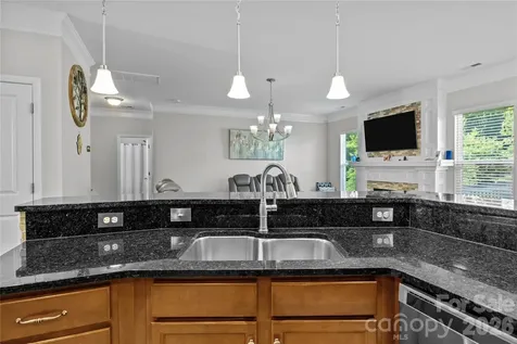 10621 Shanon Darby Lane Charlotte NC 28214