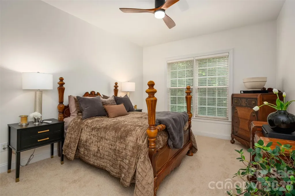 8127 Grahamson Lane Charlotte NC 28269