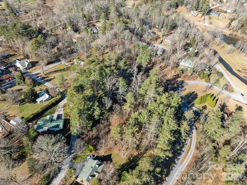 114 Oscelake Way Hendersonville NC 28739