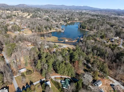 114 Oscelake Way Hendersonville NC 28739