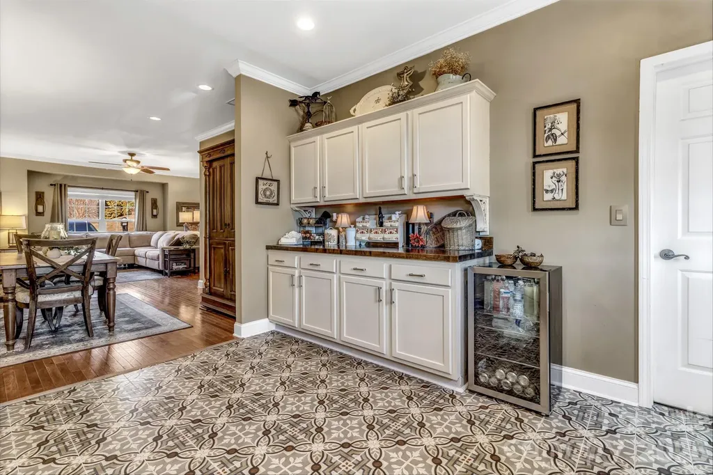 25 Union Chapel Road Weaverville NC 28787