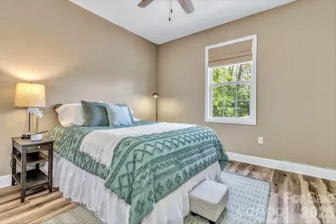 25 Union Chapel Road Weaverville NC 28787