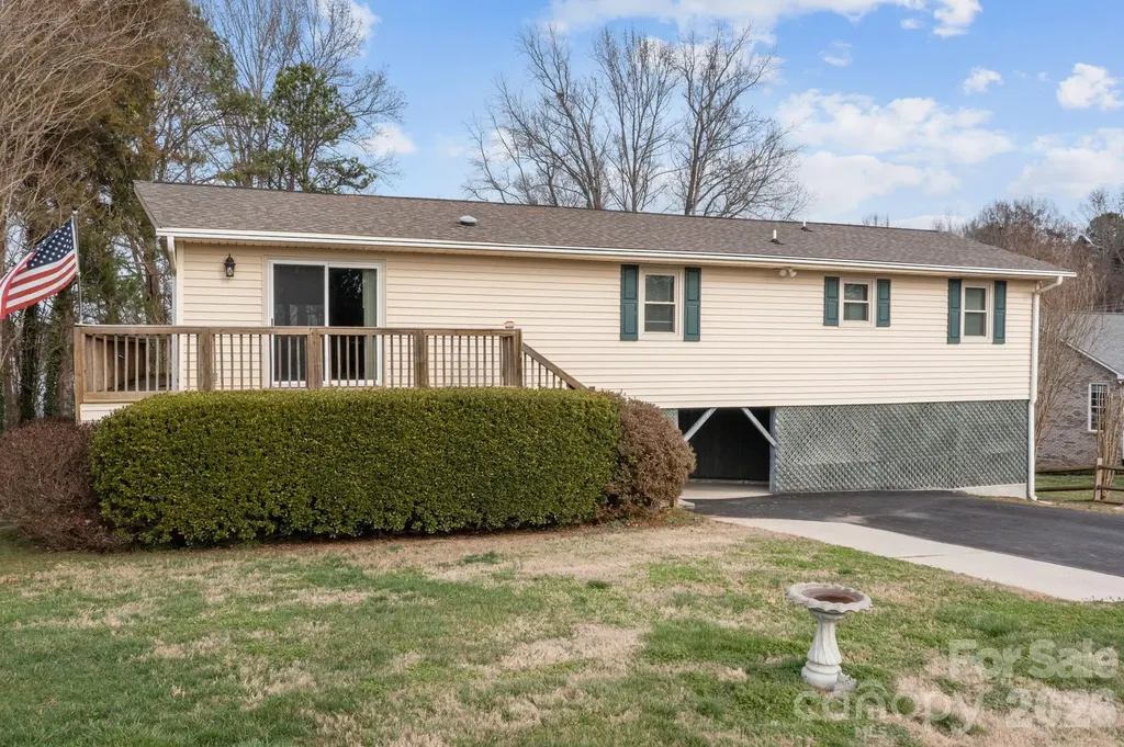 4278 Harbor Lane Sherrills Ford NC 28673