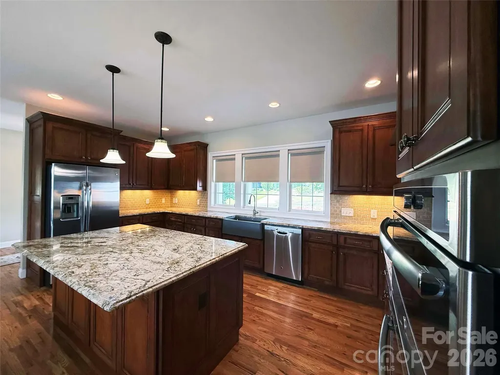 490 Mapleton Lane Columbus NC 28722