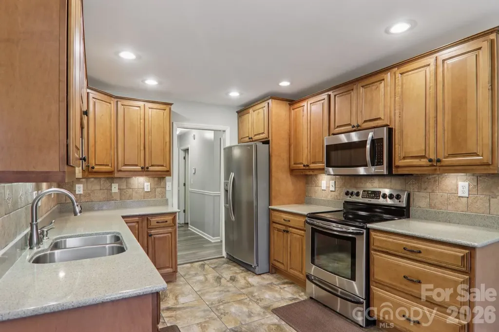 741 Zelda Court Hendersonville NC 28792