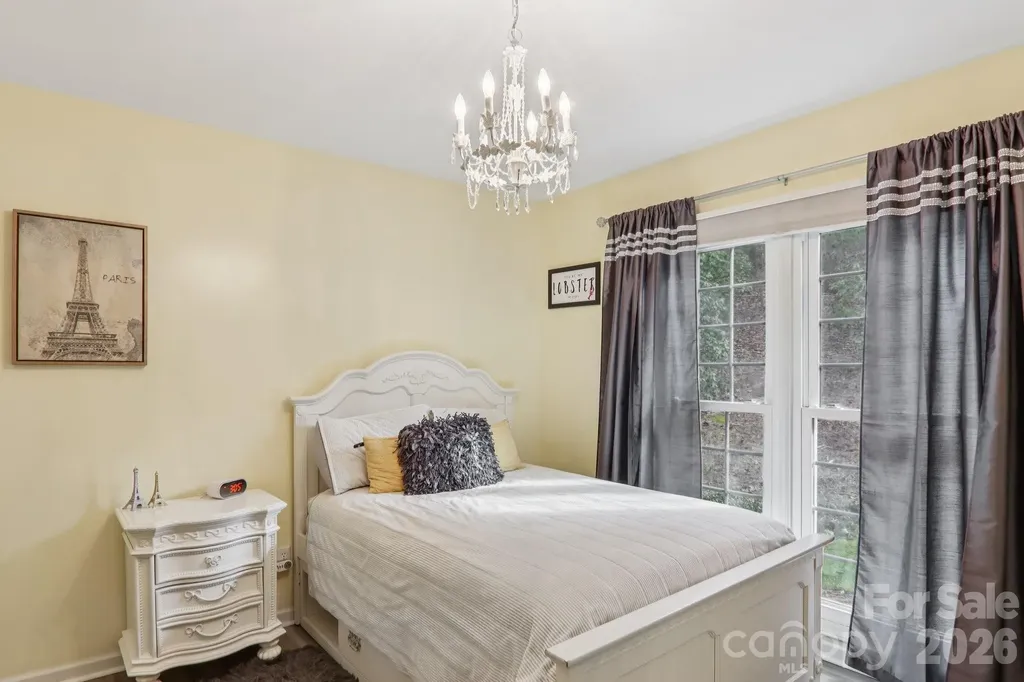 741 Zelda Court Hendersonville NC 28792