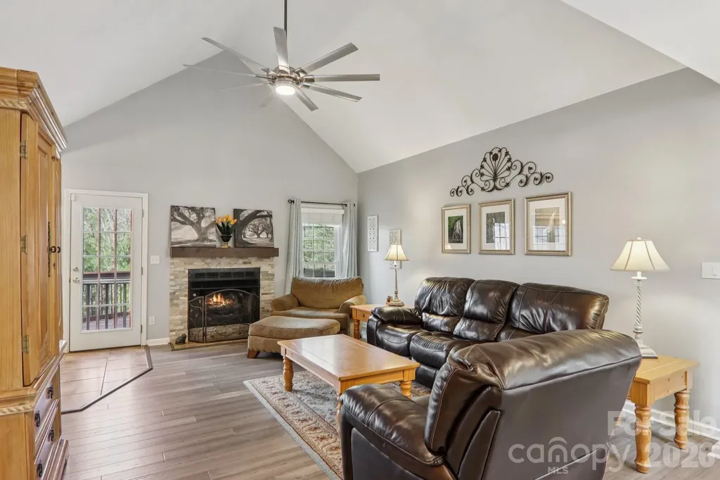 741 Zelda Court Hendersonville NC 28792