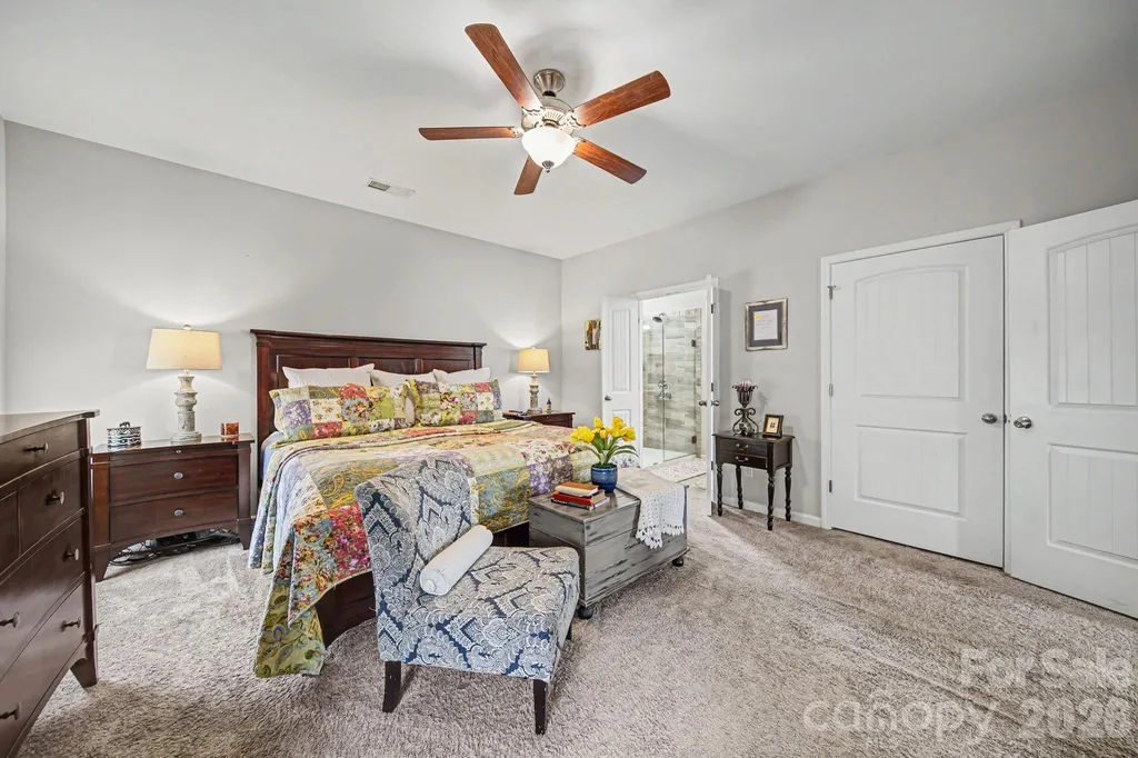 4612 Poinsettia Avenue Gastonia NC 28056
