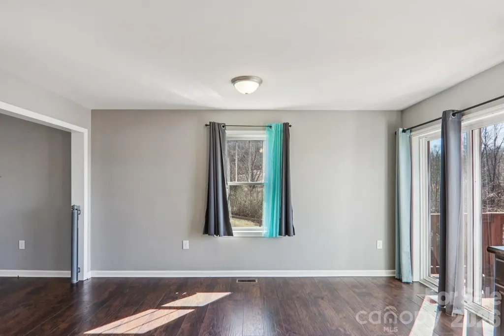 751 Hutch Mountain Road Fletcher NC 28732