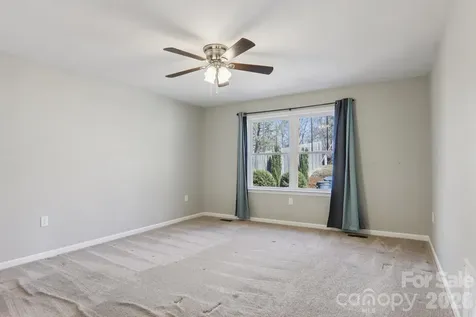 751 Hutch Mountain Road Fletcher NC 28732