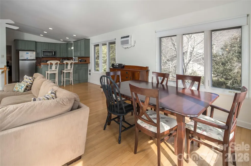 1628 Skyland Drive Seven Devils NC 28604
