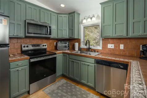 1628 Skyland Drive Seven Devils NC 28604