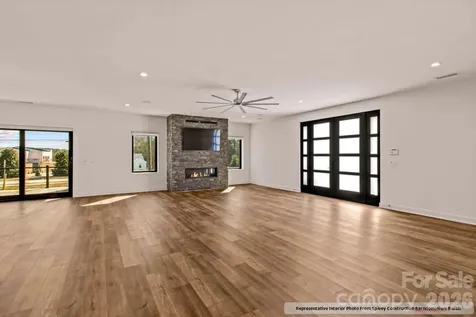 125 Bentley Court Troutman NC 28166